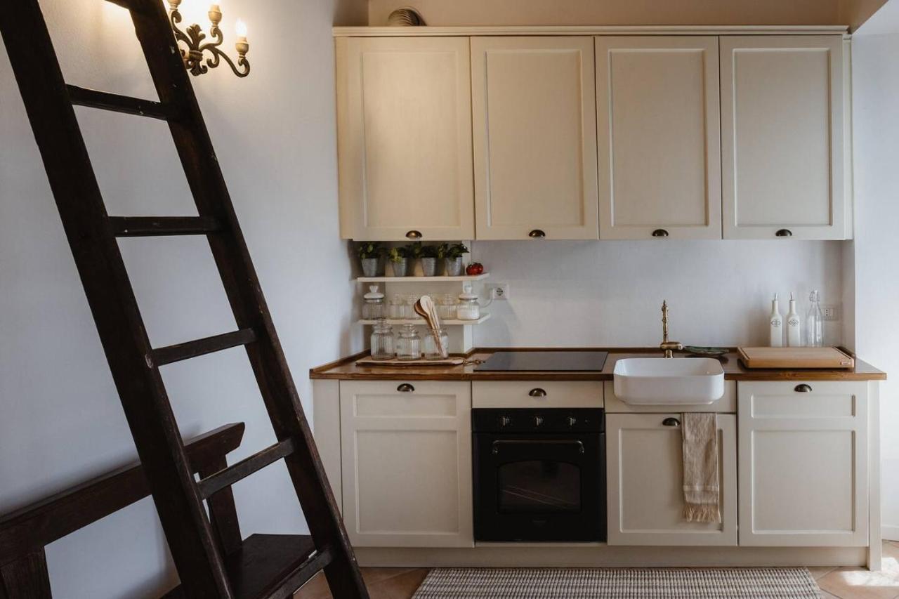 Penthouse On Isola Dei Pescatori Apartment
